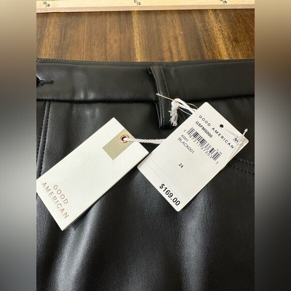 NWT Good American Faux Leather Slit Front Midi Skirt in Black Size 24 - Picture 5 of 8